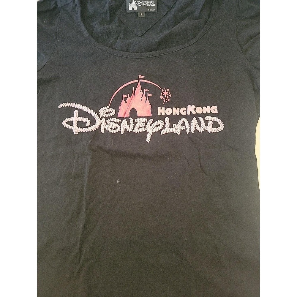 Disney Hong Kong Womans Small Short Sleeve Shirt Beaded Pink Castle - Picture 2 of 6
